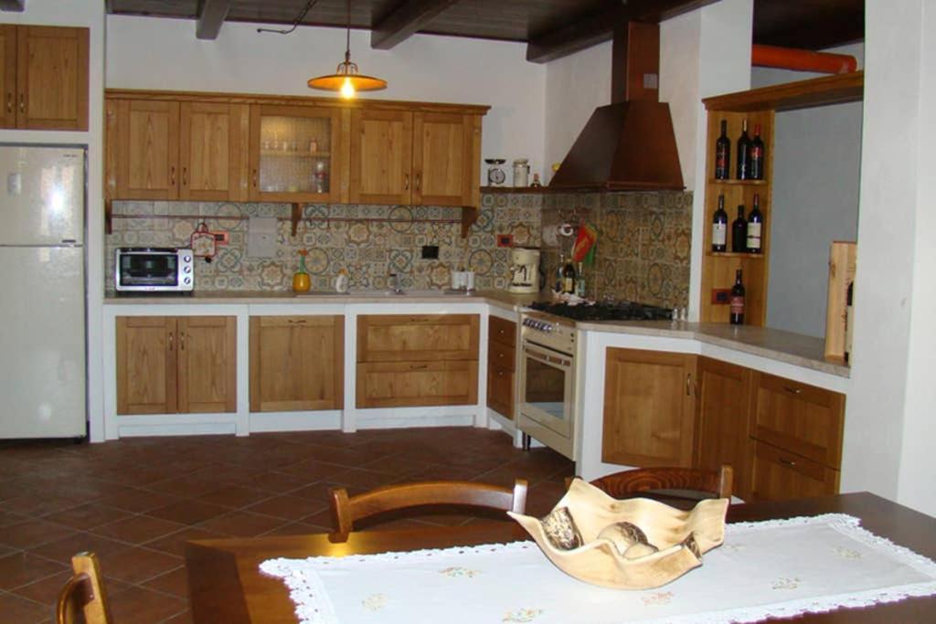 Apartament Bella Casa Con Giardino A 10 Minuti Dal Mare Aglientu Zewnętrze zdjęcie