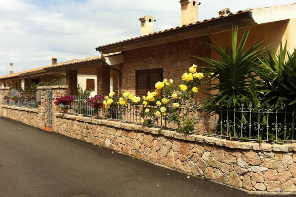 Apartament Bella Casa Con Giardino A 10 Minuti Dal Mare Aglientu Zewnętrze zdjęcie