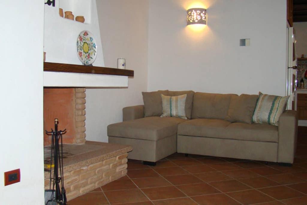 Apartament Bella Casa Con Giardino A 10 Minuti Dal Mare Aglientu Zewnętrze zdjęcie